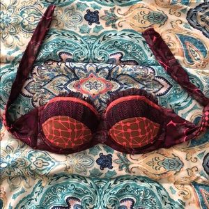 Maaji bikini top S reversible?